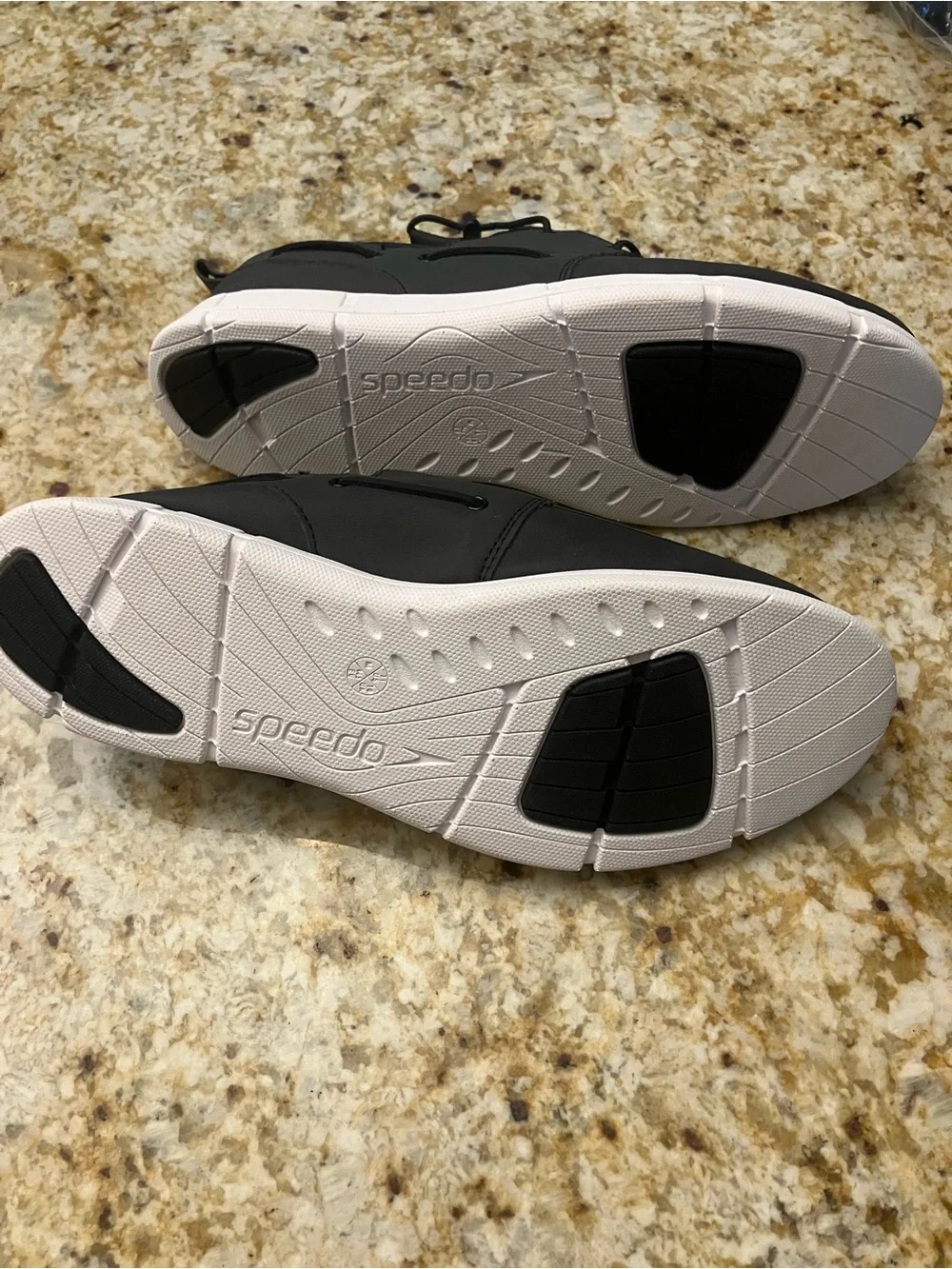 Men’s Speedo Port water boat shoes NWOT size 11